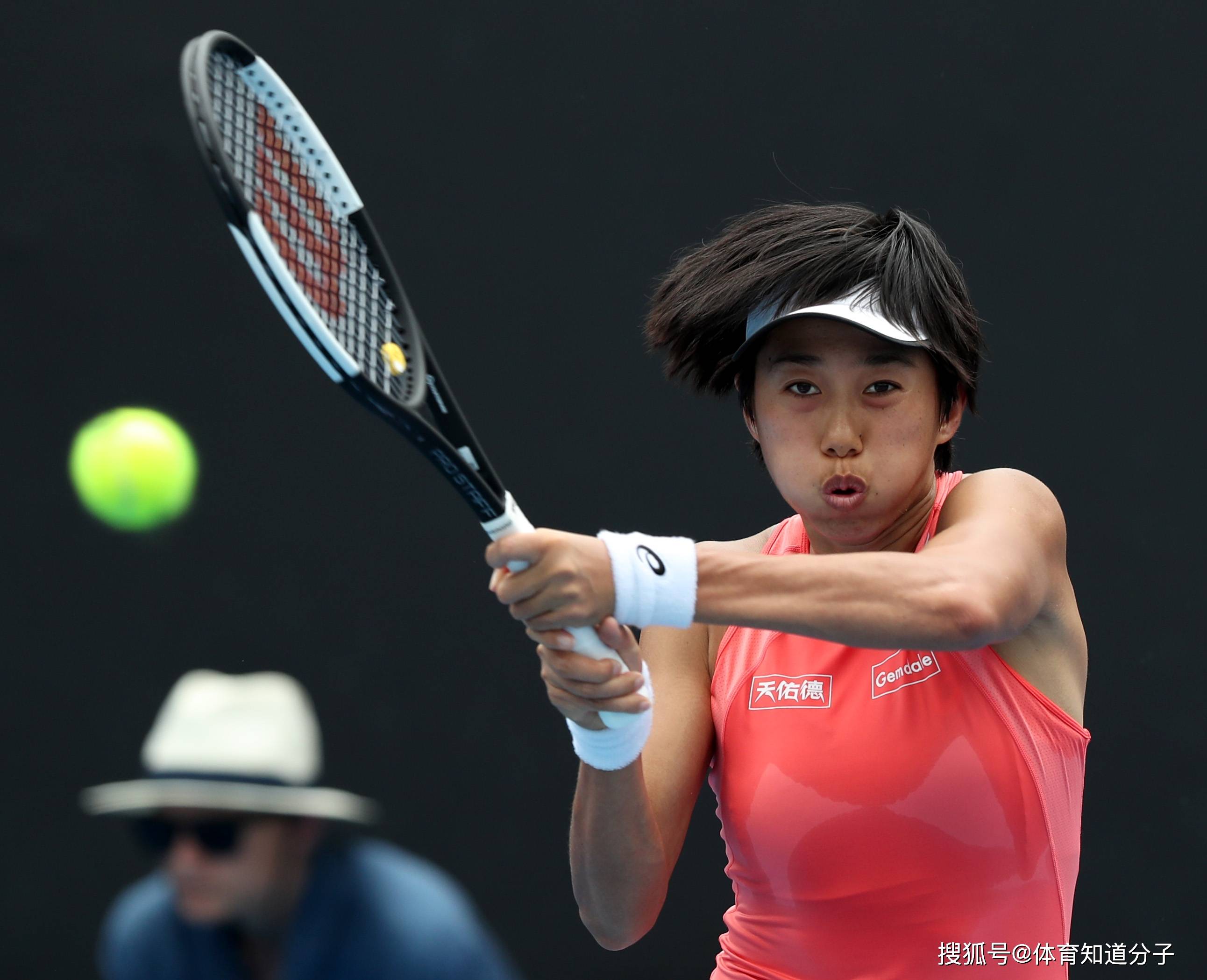 包含火力全开!网球比赛数据创纪录的词条 包含火力全开!网球比赛数据创纪录的词条