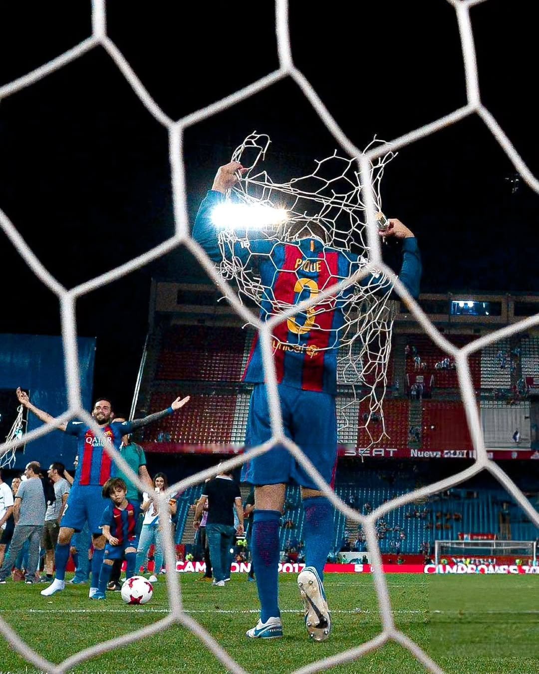 英格兰碾压塞内加尔，迪马利亚点燃赛场