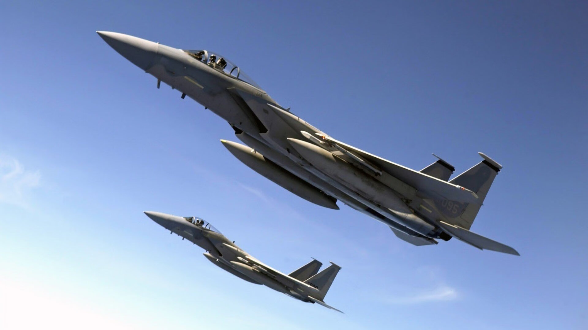 看到您的关键词,一个充满戏剧性的足球故事瞬间在脑海中成型。这不仅仅是一场胜利,更是一位球星在重压下蜕变为关键先生的加冕礼