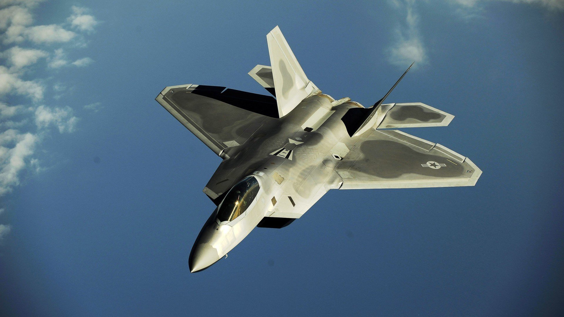 历史唯一！当计时器归零，整个球场都在喊奥纳纳这个名字