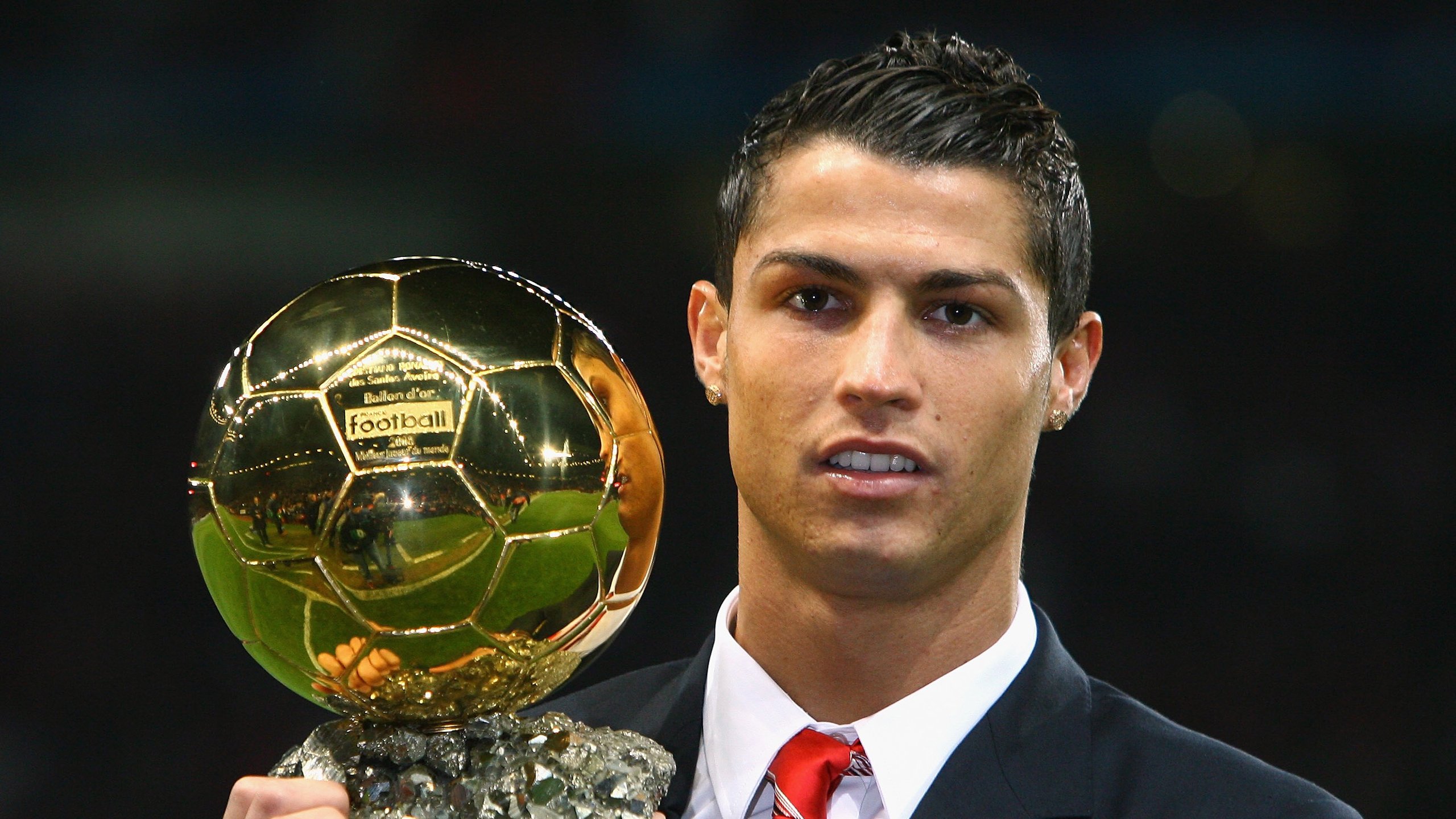 方向盘后的艺术家,佩德里领衔红牛问鼎F1年度冠军之夜