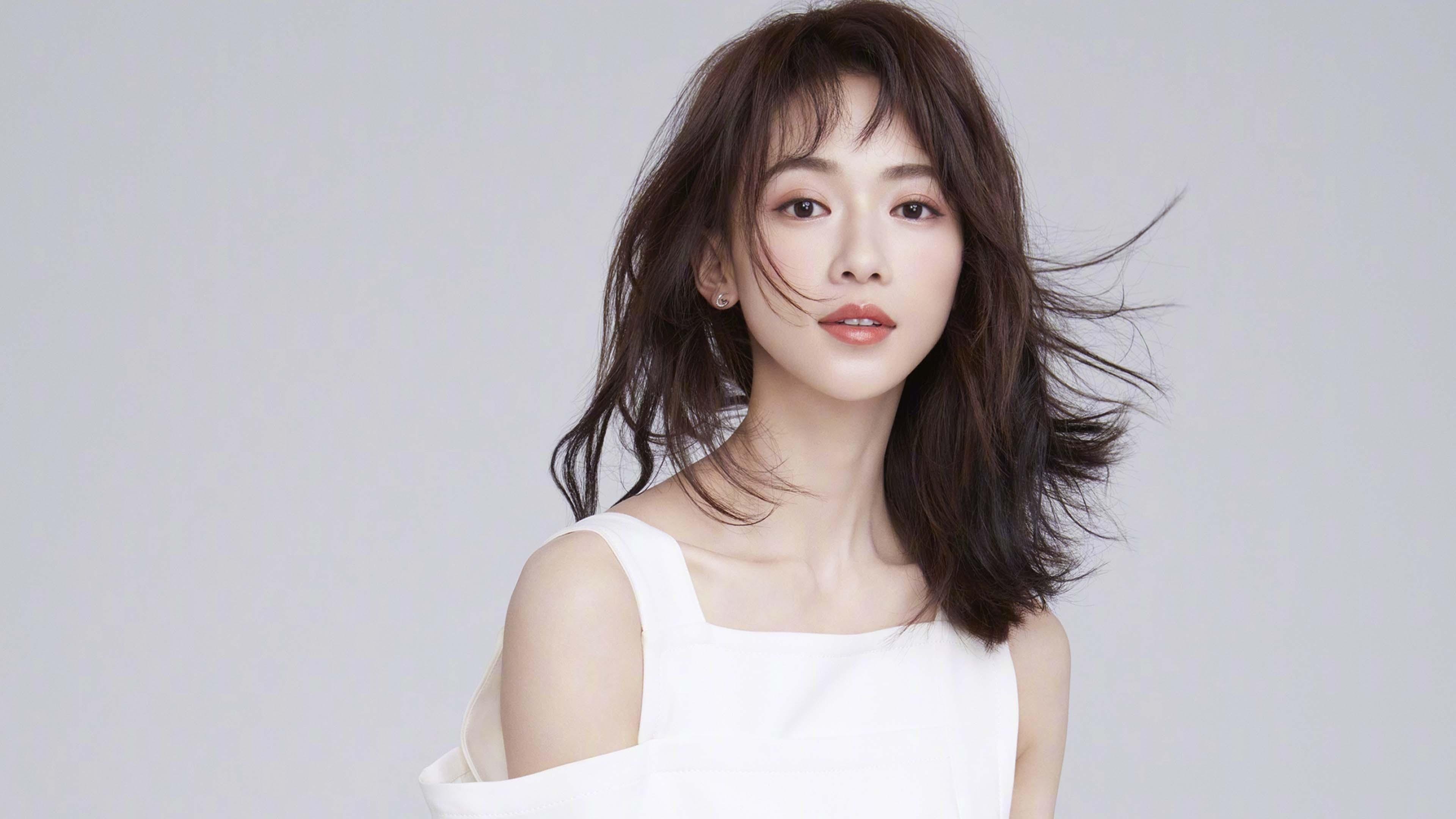 冷色调的碾压，当瑞士用精确到厘米的控球，将冰岛的维京战吼钉在2026年的历史簿上